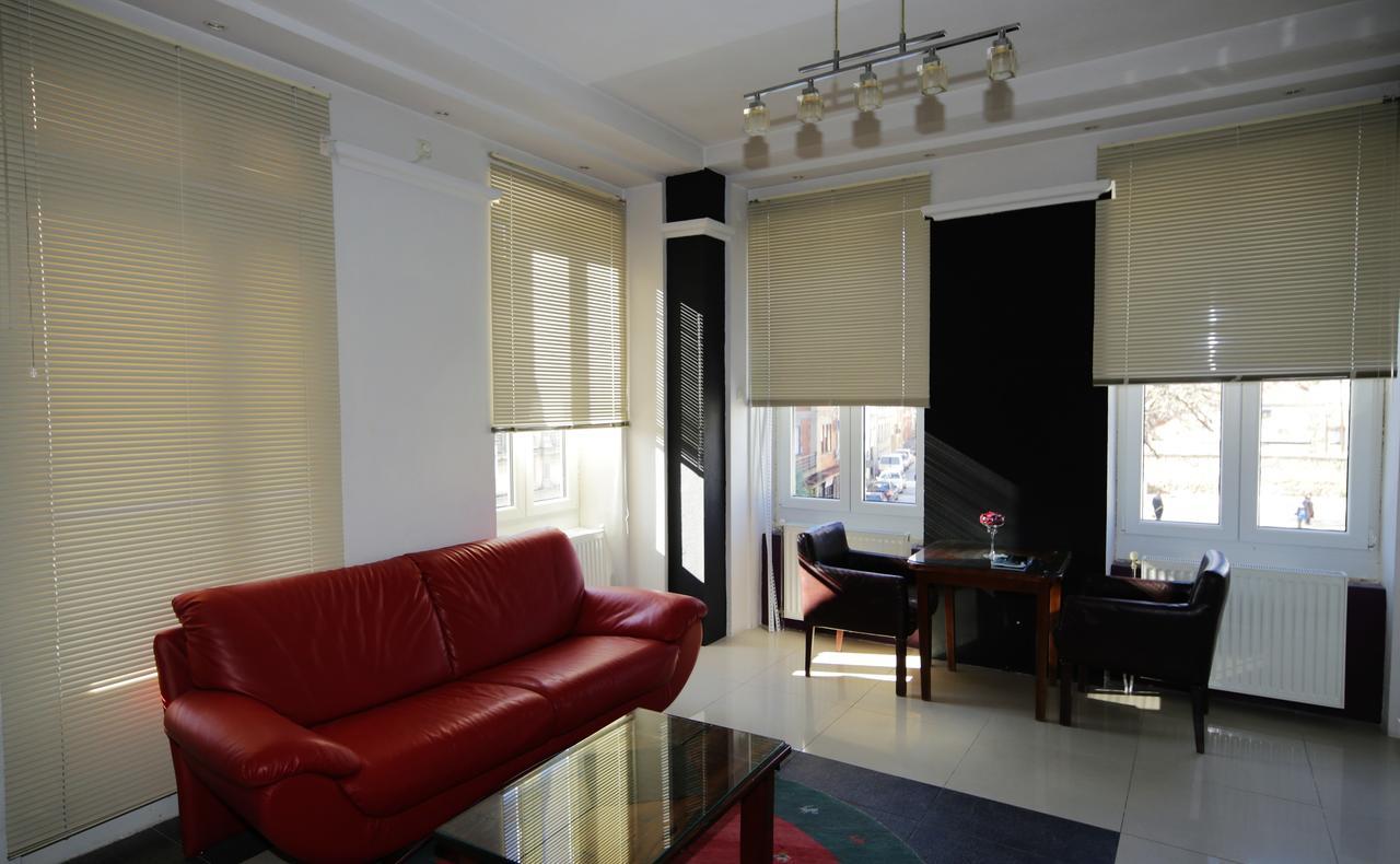 Hotel Ambasador Bitola Ngoại thất bức ảnh