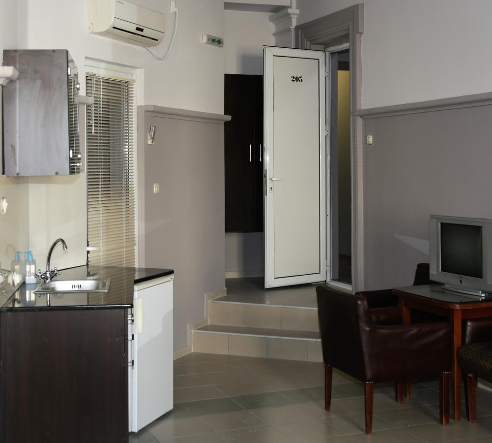 Hotel Ambasador Bitola Ngoại thất bức ảnh